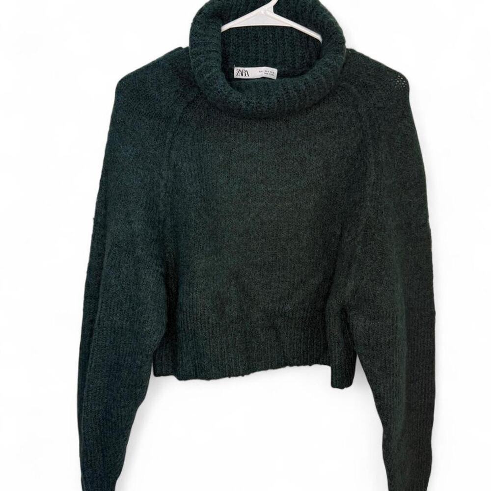 Zara wool green turtleneck sweater size small